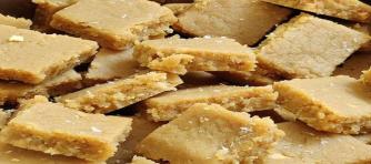 Sukhdi (Gud Papdi)