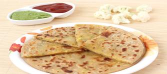 Stuffed Gobi (Cauliflower) Paratha with Pickles